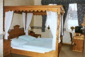 Отель Altstadtgasthof Krone  Эшвеге